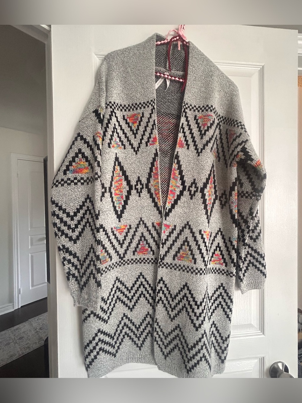 Dreamers Gray Open-Front Cardigan with Black Geometric & Multicolor Accents